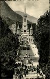 CPA Lourdes La Basilique Et l'esplanade Des Processions