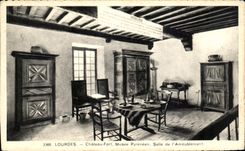 CPA Lourdes chateau Fort Musee Pyreneen Salle De l'Ameublement