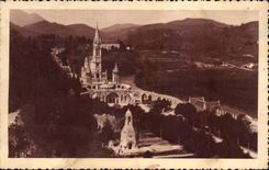 CPA Lourdes la Basilique et de Monument interallie vu de Chateau Fort