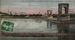 Opinion de CPA Avignon tomada de la isla de Barthelasse