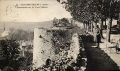 CPA Castle Thierry Promendes on the Old Castle