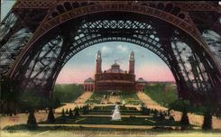 CPA Paris The Trocadero and the garden off Eiffel Tower Eiffel Tower