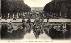 CPA Versailles Le Char d'Apollon le Tapis vert et le Chateau