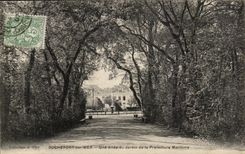 CPA Rochefort Sur Mer Une Allee Du Jardin De La Prefecture Maritime