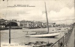 CPA Pornic Le port pris De La Promenade De Gourmalon Bateau