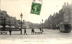 CPA Bordeaux Les Allees de Tourny Tramway