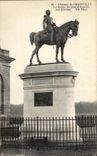 CPA Chateau de Chantilly La statue du Duc d'Aumale par Gerome 