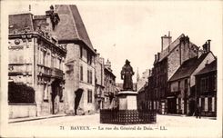 CPA Bayeux La rue Du General De Dais