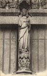 CPA Amiens Carthedrale Statue de la Vierge Mere
