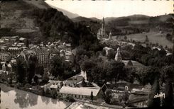 CPA Lourdes La Basilique et les chutes du Gave