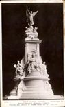CPA Central Great Feature Queen Victoria London Memorial