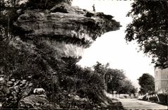 CPA Les Eyzies Le Rocher de la Peire 