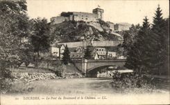 CPA Lourdes Le Pont du Boulevard et le Chateau