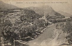 CPA Lourdes Vue sur la Basilique et le Gave prise de la Villa de Notre Dame de Sion