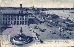 CPA Bordeaux La Place de la Bourse la Fontaine des Trois Graces Quai Louis XVIII