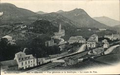 CPA Lourdes Vue Generale Et La Basilique La Route De Pau