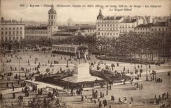 CPA Lyon Places Bellecour the Royal Hotel
