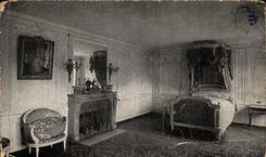 CPA Versailles Le petit trianon Chambre a coucher de marie antoinette