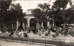 CPA Vichy Gardens of the Source of I' Hopital