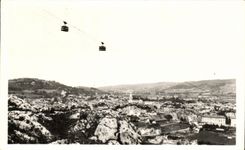 CPA Lourdes Telepherique du Beout En Plein Ciel sur la Ville de Lourdes