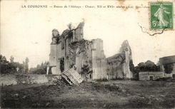 CPA La Couronne Ruines de l'Abbaye Choeur 