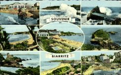 CPA Souvenir Biarritz le casino Effet de vague Rocher de la vierge Le phare La grande plage