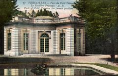 CPA Versailles Parc Du Petit Trianon Le Pavillon Francais 