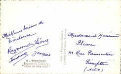 Ataque frontal de CPA Toulouse de la tranvia del ayuntamiento de Capitole