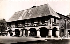 CPA Rouen Places Market And Statue De Jeanne of arc