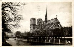 CPA Paris And Its Notre Dame Wonders