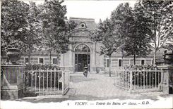 CPA Vichy Entrance of the Baths 2nd class