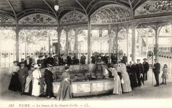 CPA Vichy La Source de La Grande Grille