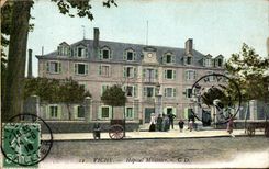 CPA Vichy Hopital Militaire Militaria
