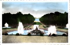 CPA Versailles Le Bassin De Latone Grandes Eaux Et Le Tapis Vert