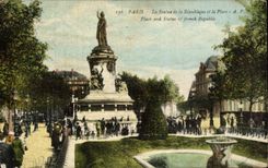 CPA Paris Statue Of Rqpublique And Plare Places And Statur Of