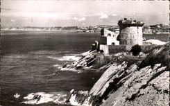 CPA St Jean de Luz Les Falaises et le Fort de Socoa