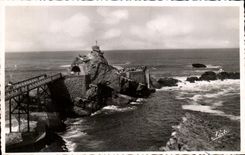 CPSM Biarritz Le Rocher de la Vierge