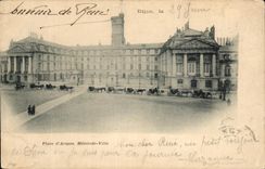 CPA Dijon le Place d'Armes Hotel de Ville