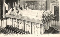CPA Dijon Musee Le Tombeau de Jean Sans Peur et de Marguerite de Baviere