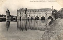 El ataque frontal mas situado mas al sur de CPA Chateau De Chenonceaux