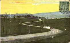 CPA Auvergne Route of which Automobile