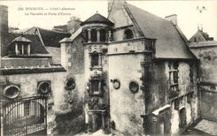 Hotel de CPA Bourges Lallemant la torrecilla y la puerta principal