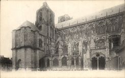 El ataque frontal mas situado mas al sur de CPA Bourges de la catedral