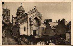 CPA Soft France Tours the Basilica St Martin And the Charlemagne Tower In the Content
