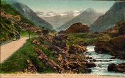 CPA Route De Luz Gavarnie Au Chaos Le Casque La Fausse breche et le Taillon 