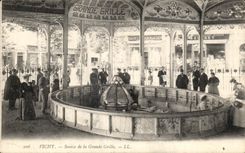 CPA Vichy Source De La Grande Grille