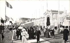 CPA Trouville Boards in front of the Eden