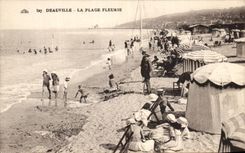 CPA Deauville the Flowered Beach