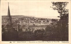 CPA Deauville Panorama sur Deauville et l'Eglise de Trouville