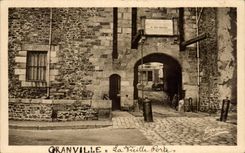 CPA Granville La vieille Porte